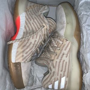 James Harden volume 1 basketball shoes